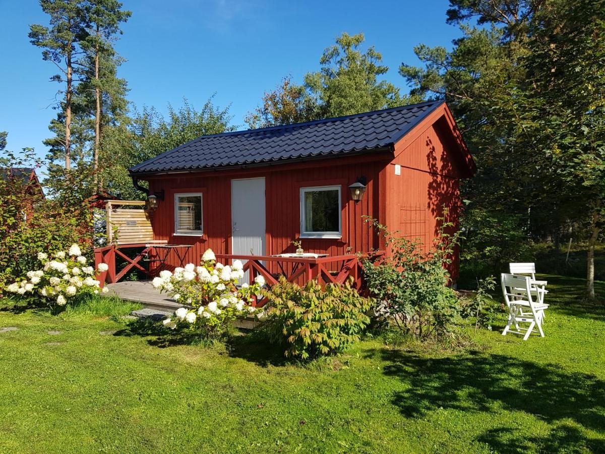 Soedra Kaerr 4 Guest House Granna Exterior photo